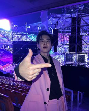 Suho Instagram - 🏃🏻‍♂️3•2•1 SMTOWN!!!💗