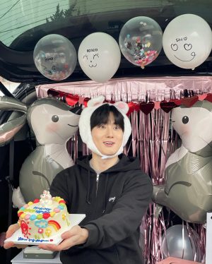 Suho Instagram - 6개월동안 함께 해주셔서 감사합니다.정말 힙하게 사랑해요. 행복했습니다.
