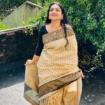 Sujitha Instagram - Stand out and shine ✨ #self #clicks #mobile #photo #photography #insta #instagood #post #suji #sujithadanush #latest #love #loveyourself #rain #sun #december #days