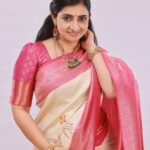 Sujitha Instagram – Be happy with the beautiful things that make you
” YOU “
💕
Happy me 🤩

#post #photography #photooftheday #pictures #start @new #me #makeover #simple #love #you #actress