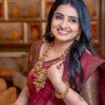 Sujitha Instagram - I feel real joy when I wear a saree 🤩❤️💃 Mua @honeylang_makeup_artist #traditional #photography #insta #daily #saree #makeuplook #suji #sujitha #evening #post #photoshoot