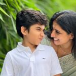 Sujitha Instagram - Diwali special clicks 🪔 @orangetree_films_dhanush @dhanwindan #happy #diwali #celebration #family #love #time #quality #picture #photooftheday