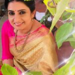 Sujitha Instagram - Diwali vibes 🪔🤩 Light and love 💕 Jewellery @murugan_jewels_covai_mjc Saree @collection.feathers #happy #work #shoot #start #day #diwali #festival #streetstyle #festivewear #traditional #deepam #lightning #crakers #light #love