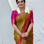 Sujitha Instagram – Before the family photo shoot , I had taken a few solo pics 🤞🏻😍

#photoshoot #pictures #photo #photooftheday #post #instagood #instalike #silk #sarees #love #like #start #fresh #feel #actress #lifestyle #life #treat #colours #suji #sujithadanush #vijaytelevision #share #face #peace