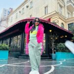 Sujitha Instagram – What a beautiful day☔️
A Colourful picture 💐
And Vibrant Baku.🎉

Here I am in AZERBAIJAN 🇦🇿 

#suji #latest #post #holidays