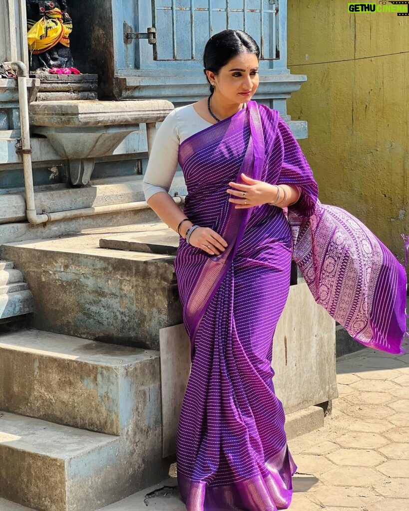 Sujitha Instagram - The elegance of a simple gesture and the beauty of a simple lifestyle are always perfect.🌹 Beautiful saree @rs_fashionss_ #sujitha #love #life #beautiful #life #style #simple #post #instagram #