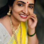 Sujitha Instagram – Be bright and vibrant 🤝

Antique jewellery from
@murugan_jewels_covai_mjc

For more details 
WhatsApp 9698602231

#post #new #photo #suji #sujitha #vibes #newyear #photography #latest