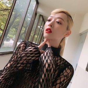 Sulli Instagram - 🍀🌦가을? 겨울안돼..