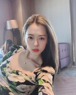 Sulli Instagram - 헐 뭐지