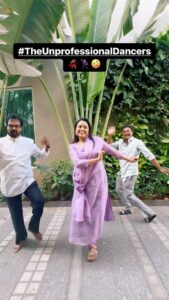 Suma Kanakala Instagram - #TheUnprofessionalDancers 🤣🤣 . #Suma #Sumakanakala #fun #Dance #funny #Trending #Viral #funnyreels #viralreels #viralvideos