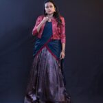 Suma Kanakala Instagram - Train your mind to see the good in every situation..😊♥️✨ . styled by @stylebyannapurna styling team @I.deekshasetti Wearing @feathersbtq Jewellery @tantra.brassJewllery Makeup @madhu_derangula Hair @koduruamarnath Photography @valmikiramuphotography #Suma #sumakanakala #anchorsuma #anchorsumakanakala #kanakalasuma