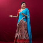 Suma Kanakala Instagram - Happiness is like waves, wait for it.❤️💙 . styled by @stylebyannapurna styling team @I.deekshasetti Wearing @feathersbtq Jewellery @houseofqc Makeup @madhu_derangula Hair @koduruamarnath Photography @valmikiramuphotography #Suma #sumakanakala #anchorsuma #anchorsumakanakala #kanakalasuma