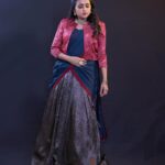 Suma Kanakala Instagram - Train your mind to see the good in every situation..😊♥️✨ . styled by @stylebyannapurna styling team @I.deekshasetti Wearing @feathersbtq Jewellery @tantra.brassJewllery Makeup @madhu_derangula Hair @koduruamarnath Photography @valmikiramuphotography #Suma #sumakanakala #anchorsuma #anchorsumakanakala #kanakalasuma
