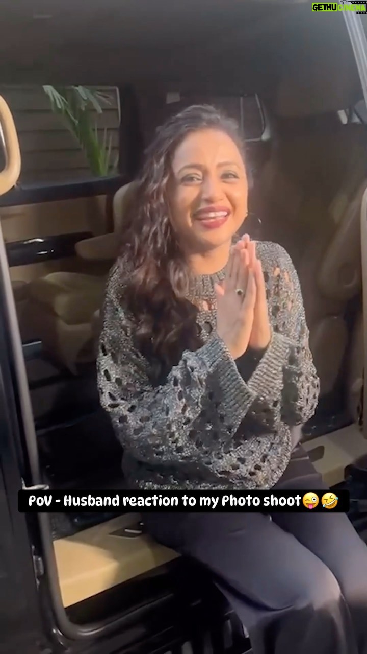 Suma Kanakala Instagram - Husband reaction to my Photo shoot😜🤣 . #suma #anchorsuma #Sumakanakala #Kanakalasuma #fun #funny #Trending #Viral #funnyreels #funnyvideos #viralreels #viralvideos