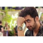 Sumedh Mudgalkar Instagram - Mera mujhse hai pehle ka naata koi. Nibhaana seekh raha hu. Aur har ek seekh ke saath zindagi jeena bhi. ✨