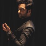 Sumedh Mudgalkar Instagram - No batman but know how to deal with the dark🖤 #TellyAwards2023 Designed by @manishkumar330_