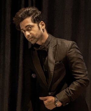 Sumedh Mudgalkar Instagram - No batman but know how to deal with the dark🖤
#TellyAwards2023 

Designed by @manishkumar330_