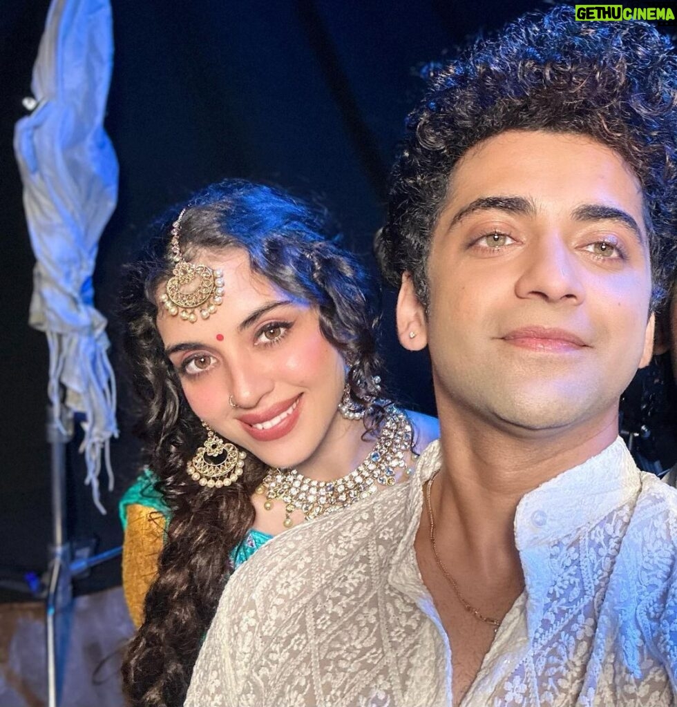 Sumedh Mudgalkar Instagram - I remember the first time I saw the trailer of Radha Krishna, I cried with happiness! Watching the episodes of the series was our pastimes when I lived in the ashram, the artists, the music, everything was so magical and beautiful. Sumedh represented Krishna in a way that touched all of our hearts, I was a fan of him too! but I was also able to share with him and feel that we were lifelong friends, that was special. Sumedh is a complete artist, very focused, very supportive and he always has something that surprises us more and more… now he is a great singer! thank you for inspiring us with all your talents! And don't stop doing it! Now me being a small part of this great project is a blessing! MERE PAAS TUM RAHO ✨ . A super melodious composition by @bharatkamalofficial Written by @shekharastitwa Produced by @mIrecordsindia @mohitlalwaniofficial Starring - @beatking_sumedh @ambikadevidance Singers- @beatking_sumedh @officialprateeksha Directed by @filmopreneur Choreographer @punyakar