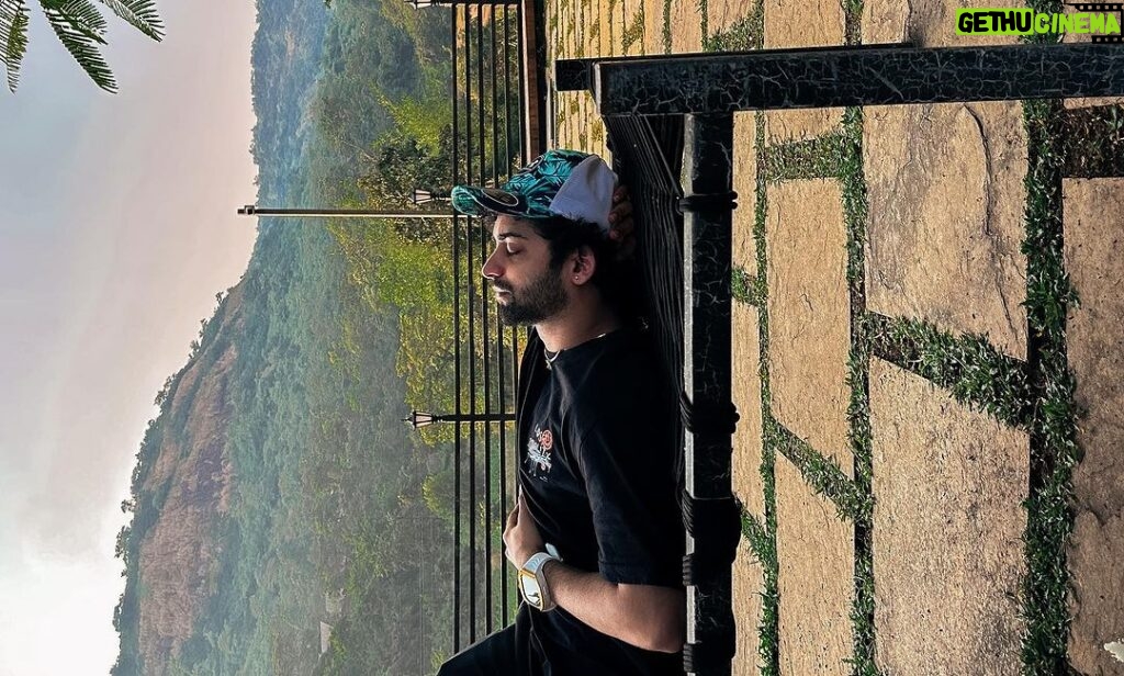 Sumedh Mudgalkar Instagram - Unwind and try to see what great your adversities did to you. Or your hurdles will never become lessons. Whatever adjectives you have for your life, its yours and you can only live the life you have, so just try making something out of it. The younger hustler in me that started years down the lane, sees me with great hope. He knows, for sureeee, that the tougher times have always brought out a brighter me. There’s always a showdown, before showtime 💯 Beautiful location credits - @beaumonde_villas ✨