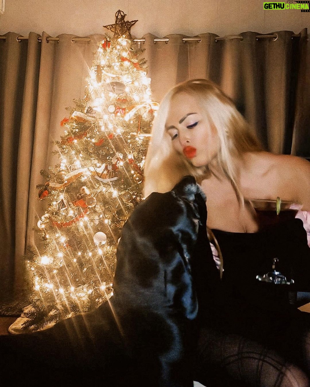 Summer Rae Instagram - 🌲🎀🍸 Raleigh, North Carolina