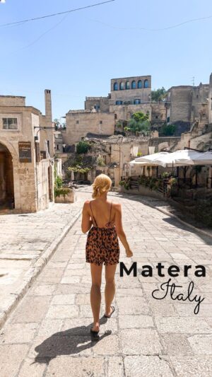 Danielle Moinet Instagram - Matera, Italy 🇮🇹 - One of the most ancient towns on earth & the 3rd oldest continually inhabited city in the world!

#materaitaly #matera #italytravel
