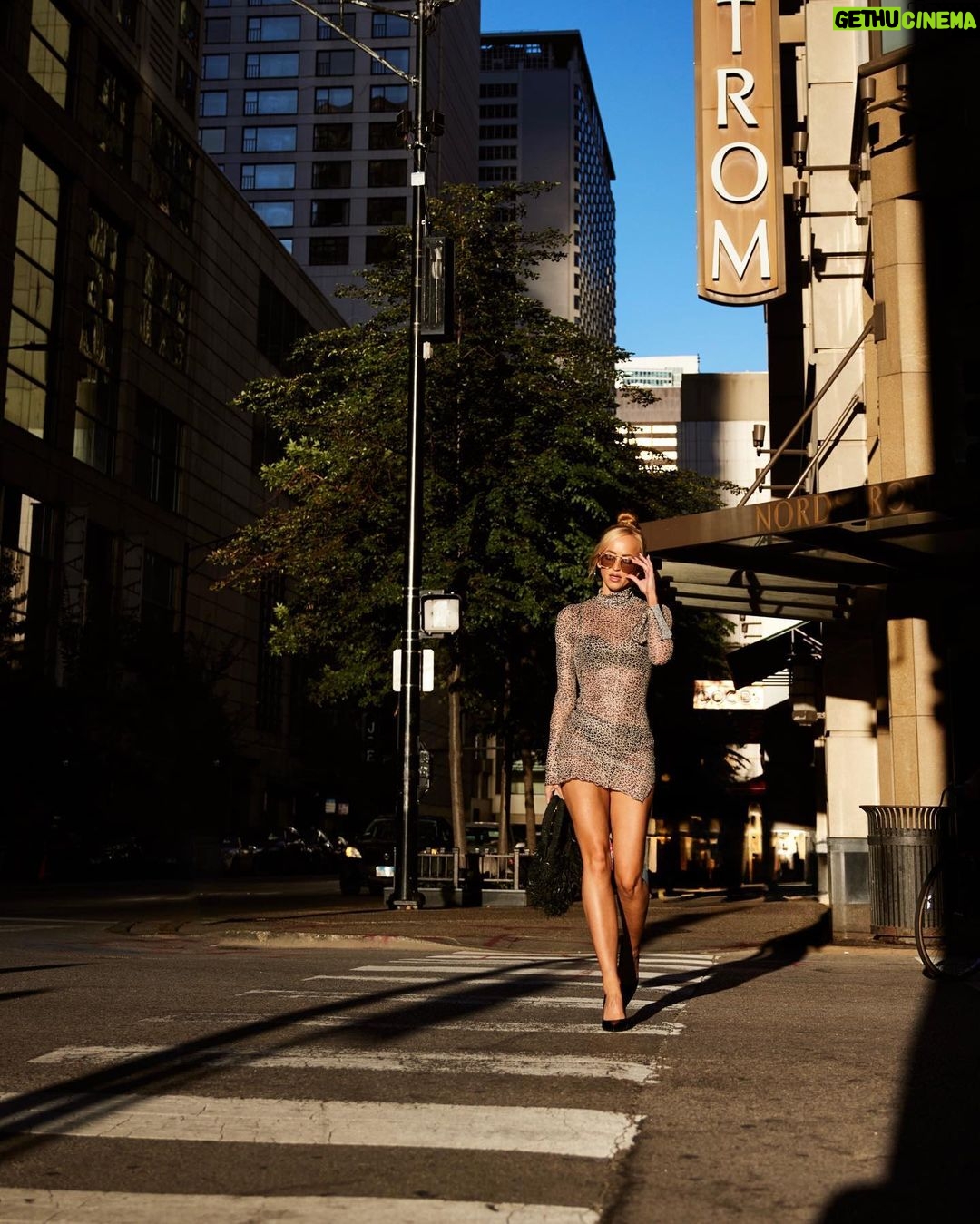 Summer Rae Instagram - Otw to change my grandma’s diapers… Chicago, Illinois