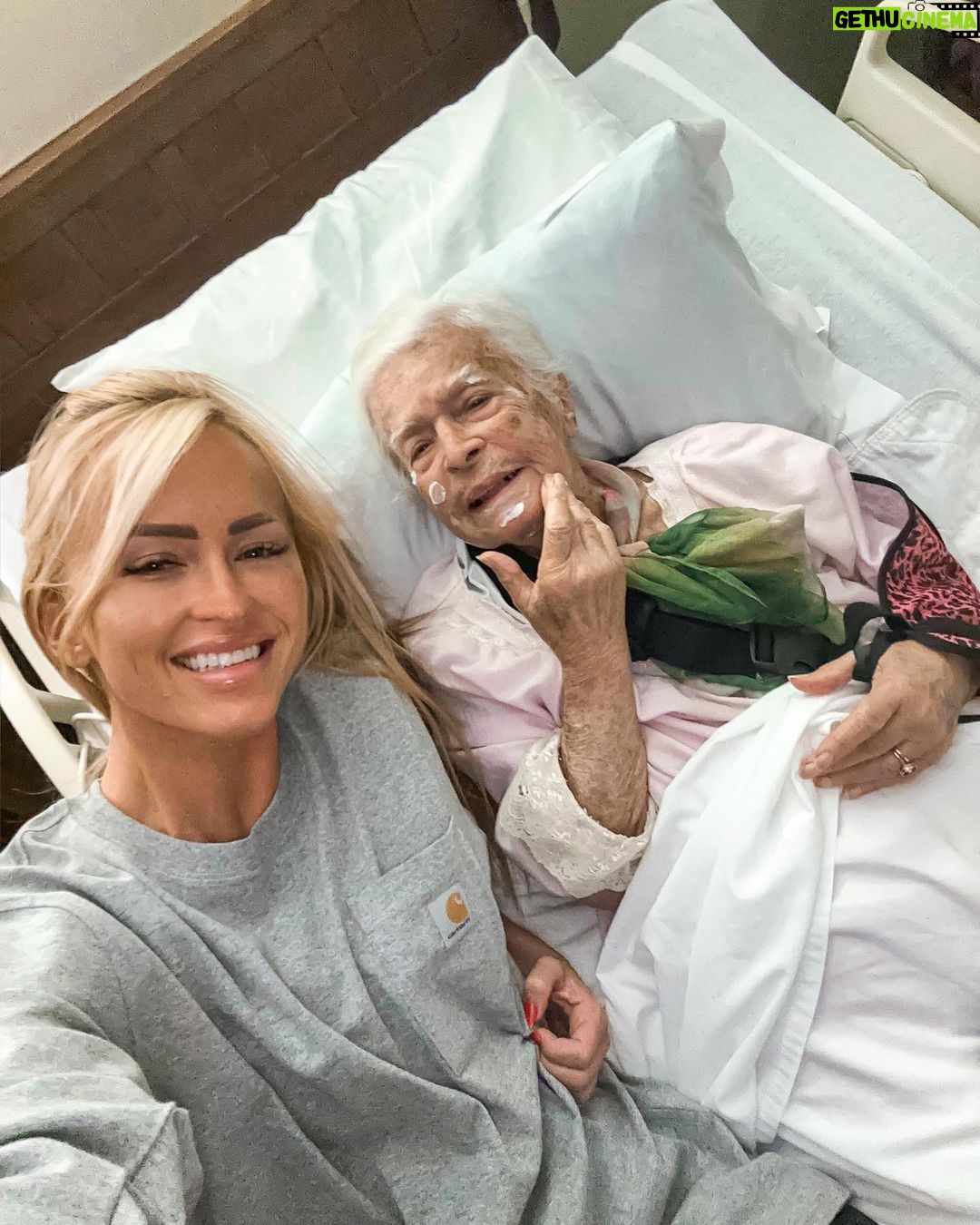 Summer Rae Instagram – life lately 🤍 Asheville, North Carolina Gethu