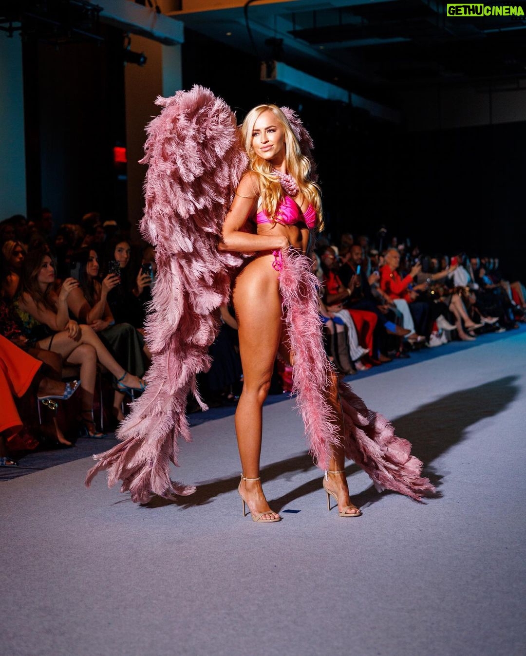 Summer Rae Instagram - a n g e l e n e r g y 🪽 New York, New York