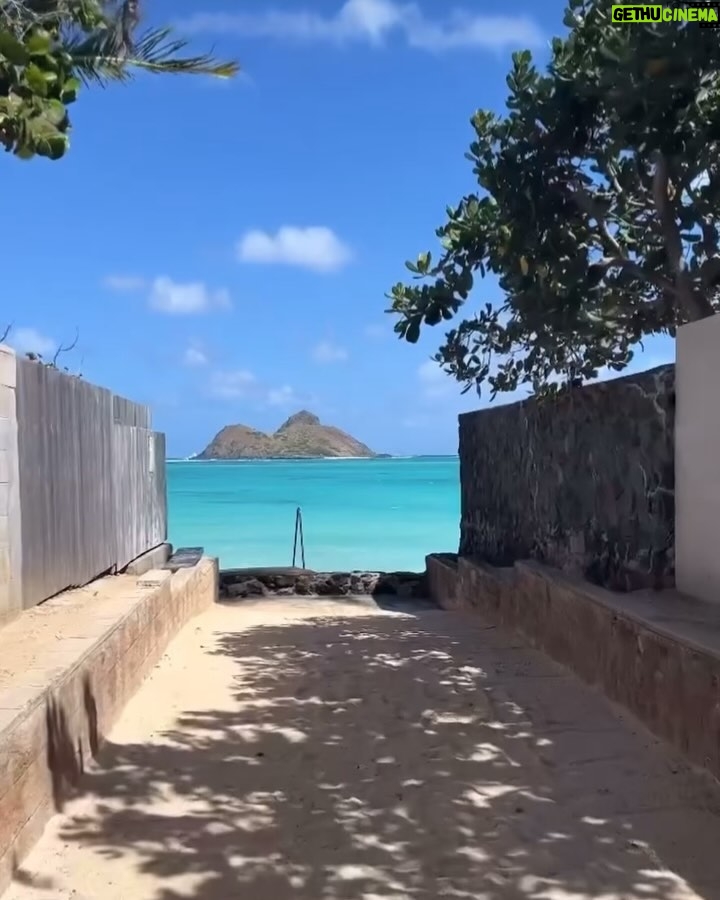 Summer Rae Instagram - Aloha 🌺 Lanikai Beach,Kailua