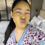 Sumona Chakravarti Instagram – Weekend TLC…. 💞

“What do you do for your skin ?” 
– is the most common question i get asked

Yes the Bengali genes 🧬 are there, but one cannot take it for granted & not care for maintenance.

🔸Good night’s sleep. 
🔹Drinking lots of water. 
🔸NEVER go to sleep with make up on. Never. Even if you’re dead tired or drunk or whatever. Not a dot of make up should be on ur face when you go to bed. 
🔹Cleanser. Toner. Moisturiser. Sunscreen for AM & Night cream for PM. 
🔸My personal opinion (one that i live by) – you don’t always have to wear make up. Let the skin breathe. Keeping it as natural as possible. Remember less is more. 

Some extra TLC that i indulge in whenever i get the time-
•Facial once in 2 months
•Rubbing ice cube on face (whenever I remember😬)
•Fresh aloe vera 
•Or some homemade face pack like the one above –
Multani mitti + rose water+ honey 
(Face + Neck always!)

Ciao 🌷