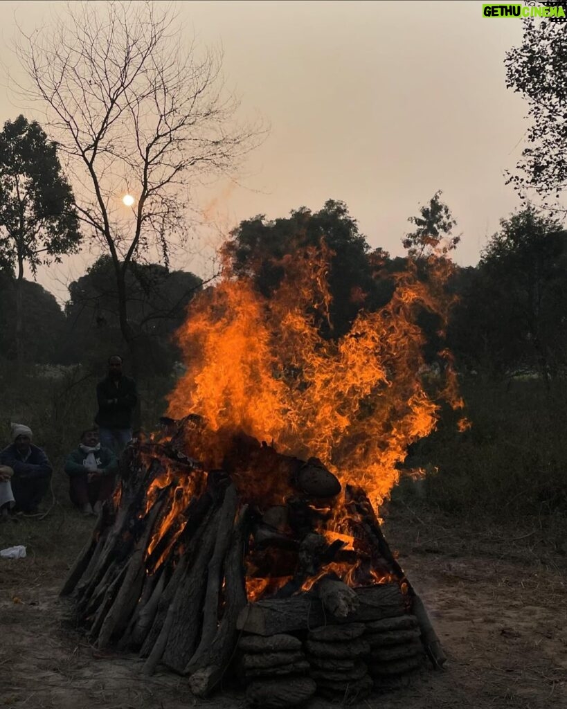 Sumona Chakravarti Instagram - When January went from a beautiful winter bonfire to a funeral pyre! 2024 began with a reality check on the unpredictability of life once again. “The Guest House” by Rumi This being human is a guest house. Every morning a new arrival. A joy, a depression, a meanness, some momentary awareness comes As an unexpected visitor. Welcome and entertain them all! Even if they’re a crowd of sorrows, who violently sweep your house empty of its furniture, still treat each guest honorably. He may be clearing you out for some new delight. The dark thought, the shame, the malice, meet them at the door laughing, and invite them in. Be grateful for whoever comes, because each has been sent as a guide from beyond. 🌀🧿