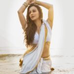 Sunayana Fozdar Instagram - Staying in touch with your roots will always be in trend! Desi girl at heart 🤍 Stylist - @stylingcityy Photographer - @portraitdeewana Makeup & Hair - @makeoverbysejalthakkar Wearing - @readiprintfashions @indianweddingsaree Jewelry - @sejalcreation23 Team - @greenlight__media #entitlemagzine