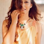 Sunayana Fozdar Instagram - Bewajah tareef karna aapki aadat toh nahi ☺️ #festiveready . . . . . Wearing @rustorangedotcom