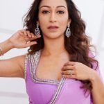 Sunayana Fozdar Instagram - About Last Night 💜 📷 @mirajverma_photography Hair @makeover_by_kajalll Outfit @kamli_traditional Accessories @miranabymegha Jewellery Pr @affiliates_pr Team @greenlight__media