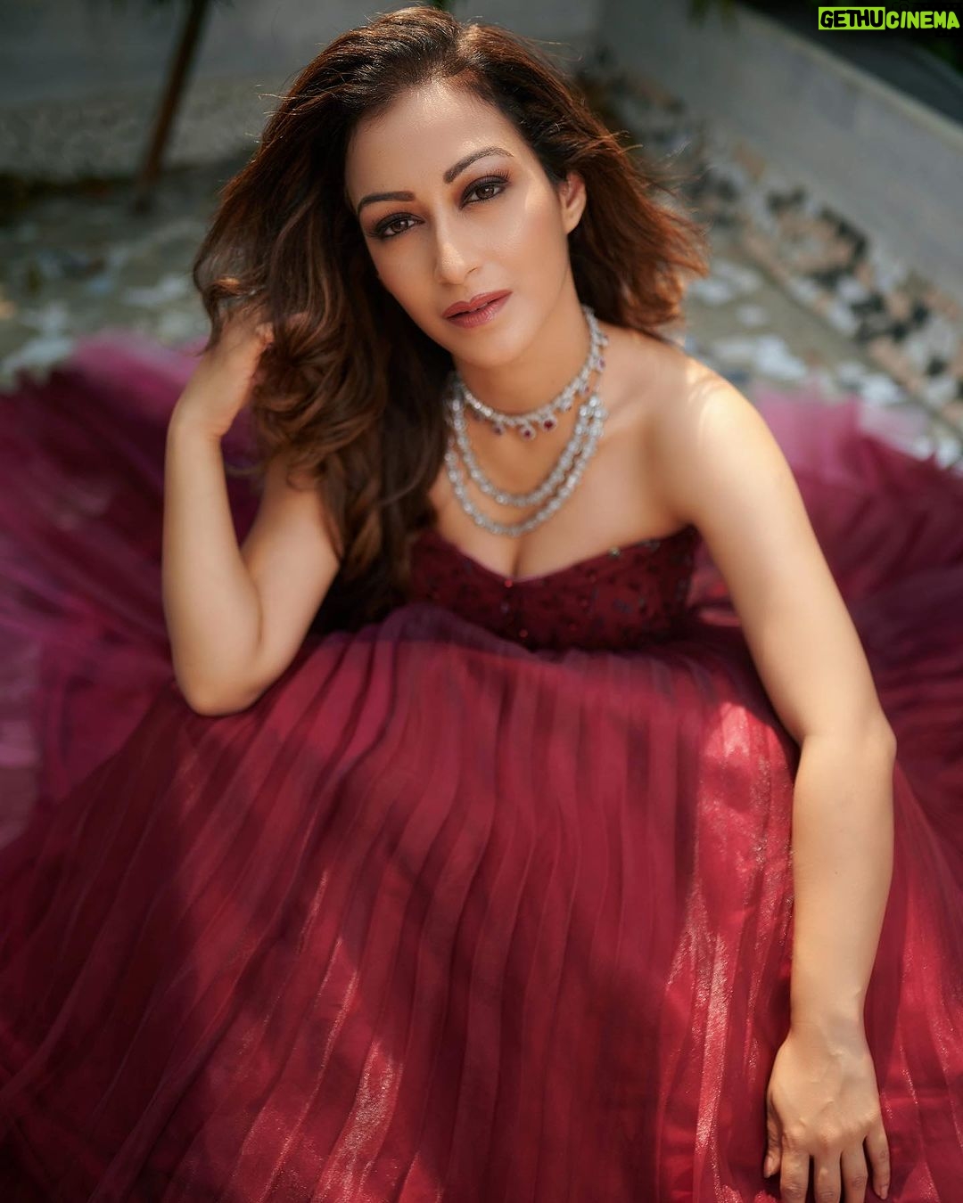 Sunayana Fozdar Instagram - Why Save Red dresses for dates..i wear it for myself♥️ 📷 - @mirajverma_photography Edited - @ibtraditionalphotography Muah - @makeoverbysejalthakkar Outfit/Accessories - @krupa_jain Team - @greenlight__media