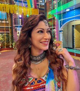 Sunayana Fozdar Instagram - Late Post 😌After all Garba is a Vibe !☺️💃🏻 This one is for you all 🫶
