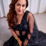 Sunayana Fozdar Instagram - No Greater Love than the Love of God🫶 I Seek His Love ..I Find his Love Everywhere in Everything I do 💕 #mondayblessings . . . . . . . Wearing @indya.luxe @indya