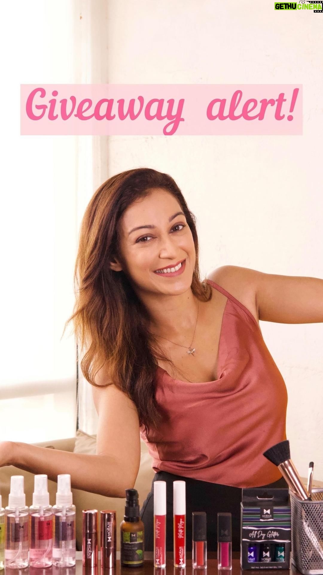 Sunayana Fozdar Instagram - “Giveaway Time”🎁🥳🤩 Birthday Month definitely calls for Sharing My love ,happiness and GIFTS 🎁 with All of you🫶 thank you for always showering so much Love 🙏❤️ “10 LUCKY Winners” are going to get a fabulous Makeup and skincare hamper from @morazecosmetics Products that are vegan, eco-friendly ,long lasting and most important extremely Safe to use🫶 Just Follow these Easy Rules 👇 > follow me @sunayanaf and @morazecosmetics > share the reel on your story and tag both! > tag your 5 friends in the comment below Winner Names will be announced on My Post on the 18th of July !!!!!!So hurryy!!!!⏰ Get Ready to Win💃🏻🎉 . . . #giveawayalert #giveaway #makeupgiveaway #skincare #veganskincare #morazecosmetics