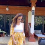 Sunayana Fozdar Instagram – Walks Of Life ☺️

I love My “Me time Walks” my idea of spending time with myself …Also I get the best ideas (most innovative 😜) when Iam walking alone💕

When was the last time you took your Happy Walk??🚶‍♀️