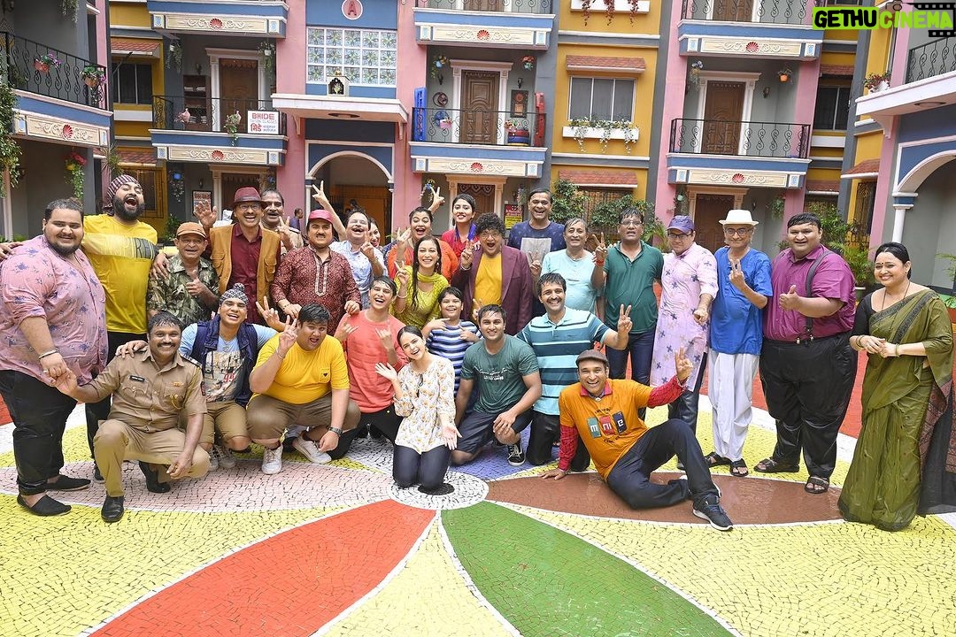 Sunayana Fozdar Instagram - Gratitude Post🦋 Being a part of this Iconic Moment feels surreal!❤️ 15 Glorious Years!!!! A Big thanks to the Entire team and you guys, Without you all this wouldn’t have been possible. 🤗 Many more years to come, Keep showering your love and support, Kyuki aap hai toh hum hai! 🫶 . . #tmkoc #thankyou #15years #15saalbemisaal