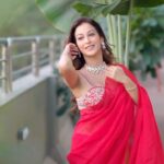 Sunayana Fozdar Instagram – Yeh Laal rang🥰

P.S: A lot  of you wanted me styled in a red saree!your wish is my command 🫶♥️

🎥 – @sk_.click 
Stylist – @purvabansal5 
Outfit – @kalighataindia 
Jewellery- @joulesbyradhika 
Team – @greenlight__media