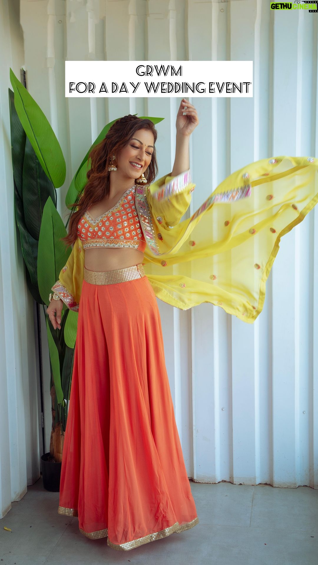 Sunayana Fozdar Instagram - With Wedding da Season around the corner !!💃🏻 Want to be a part of the Glam Baraati squad✨ Grwm for Day wedding! #weddingoutfitideas Outfit: @houseofsupriya X @consult_shalika Stylist: @styling.your.soul Hair : @makeover_by_vrush