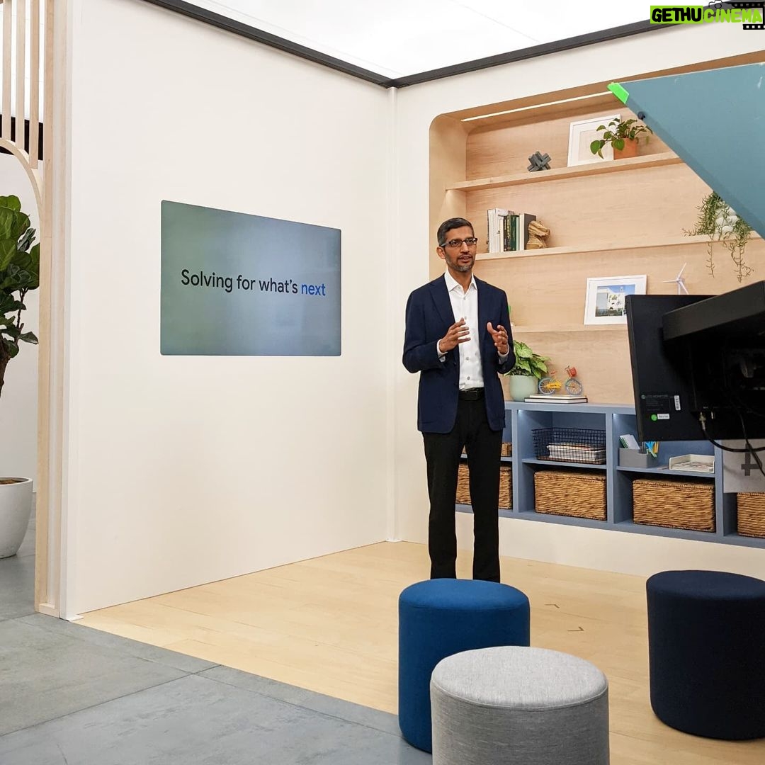 Sundar Pichai - 208.1K Likes - Elbow or fist bump? Navigating this new normal together and so glad to be back in person with Thomas and the @googlecloud team for #GoogleCloudNext today:)