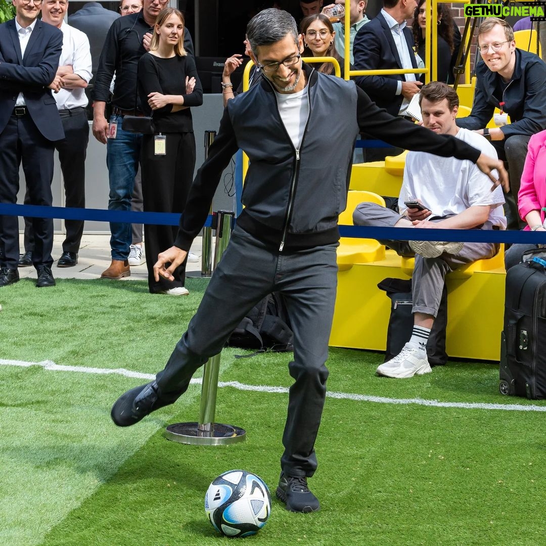 Sundar Pichai - 298.7K Likes - Excited to have @dfb @dfb_frauenteam join #TeamPixel! Proud to support the German Women's National Team and work together to increase visibility for women's sports. (And thanks for letting me score a goal today:) ā½