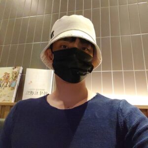 Sung Hoon Instagram - 아프면 안된다 알지? 

다시 볼때까지 아프지 말어라 얘들아