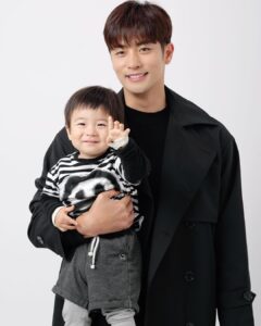 Sung Hoon Instagram - 차기스타와 함께 ~ 나 잊지마! ㅋ
