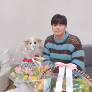 Sung Hoon Instagram - 향기롭기만 하면 되지 뭘 이런걸 다...

#포맨트