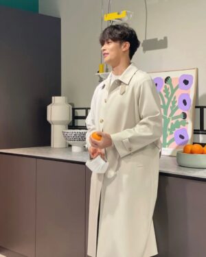 Sung Hoon Instagram - 삼성가전 둘러보기 

*입장 시 발열 확인, QR코드 전자출입명부 작성 등 방역패스(접종증명·음성확인제)를 적용, 인원 수 제한 및 모든 스텝의 마스크 착용으로 사회적 거리두기 방역 수칙을 철저히 따랐습니다.

#광고 #비스포크인피니트 #삼성비스포크