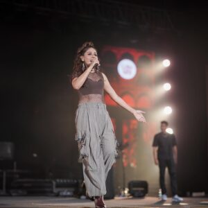 Sunidhi Chauhan Instagram - Long story short, it was bombastic 

Styled by @saumyathakur 
#styledbysaums
In
Jacket @namratajoshipura
Bodysuit and Cargos @zara bespoke 
Boots @_delize_ 
Style Asst. @pareenaaahhh 

@lpuuniversity 
@cocacola_india @cokestudiobharat @spectal.management @resonance.india 

#sunidhi #sunidhilive #liveperformance #explore #fridayfeels