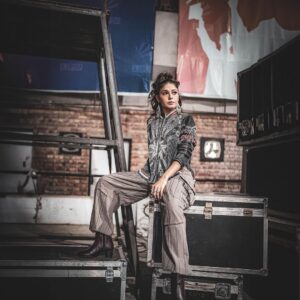 Sunidhi Chauhan Instagram - Long story short, it was bombastic 

Styled by @saumyathakur 
#styledbysaums
In
Jacket @namratajoshipura
Bodysuit and Cargos @zara bespoke 
Boots @_delize_ 
Style Asst. @pareenaaahhh 

@lpuuniversity 
@cocacola_india @cokestudiobharat @spectal.management @resonance.india 

#sunidhi #sunidhilive #liveperformance #explore #fridayfeels